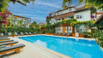 Ten Apart Hotel